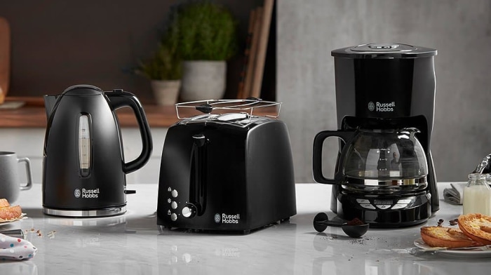 toasters_outlet_2_CM