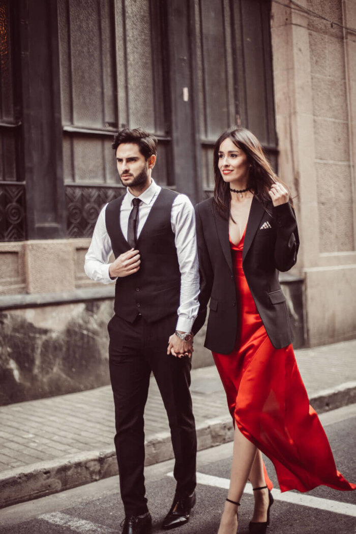 look de fiesta pareja