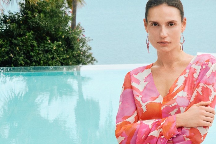 beachdresses outlet banner CM