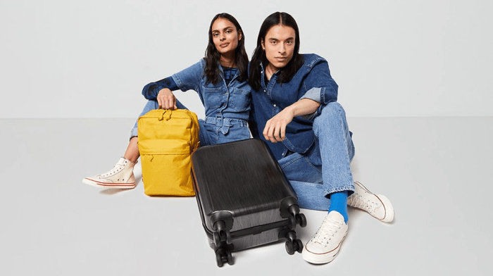 luggage_outlet_3_CM