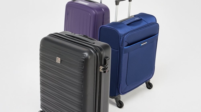 luggage_outlet_3_CM