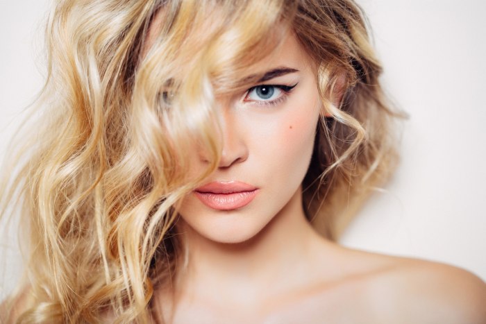 Photo shot of young beautiful woman