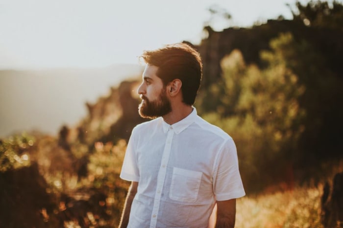 camisa guayabera blanca